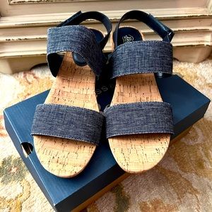 Bass Sandals 11M Blue